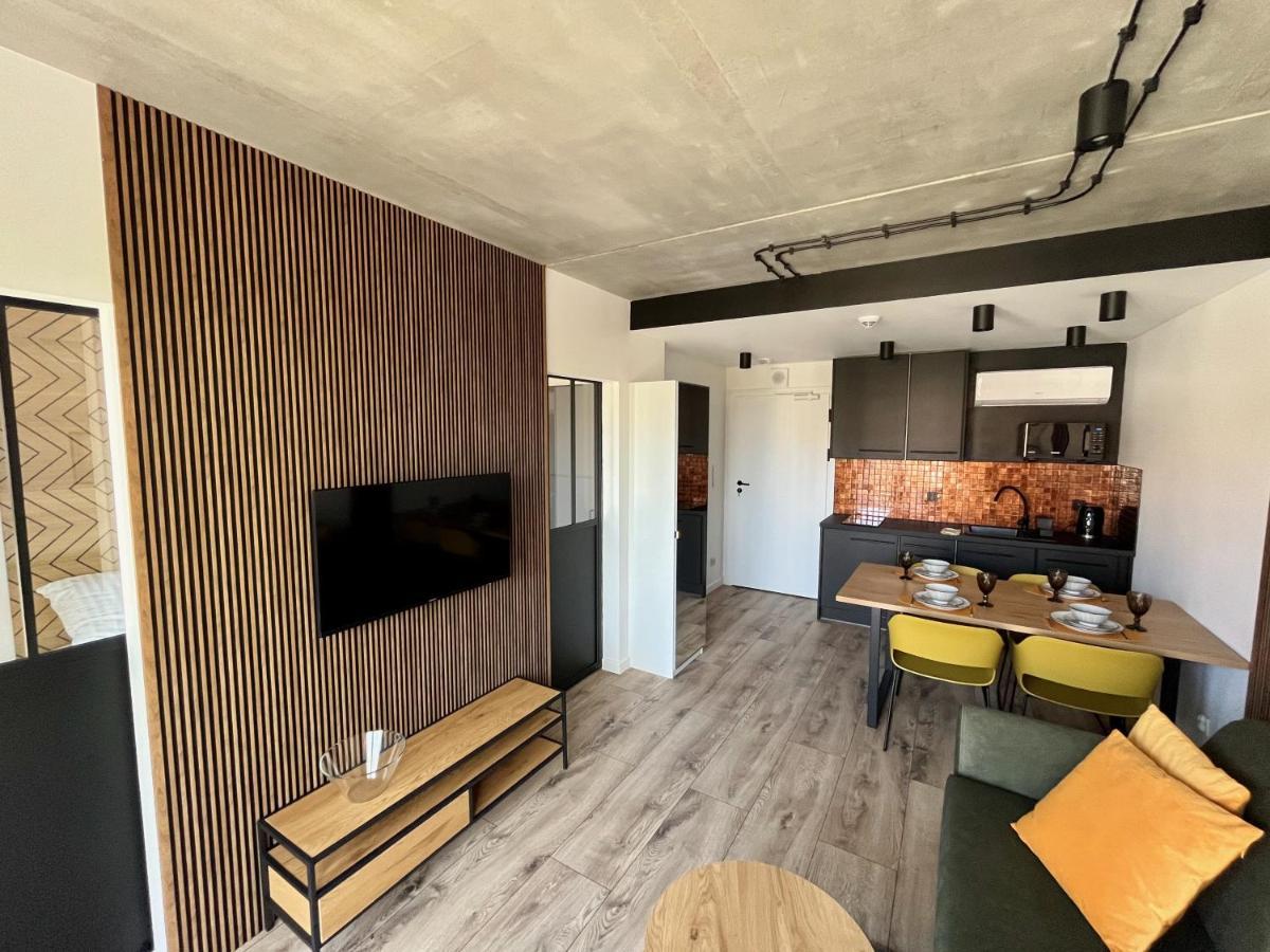 Green Port Spa Kolobrzeg Stylowy Loft- W Cenie Klimatyzacja, Baseny, 2 Jacuzzi, Sauna, Szlafroki, Bawialnia Экстерьер фото